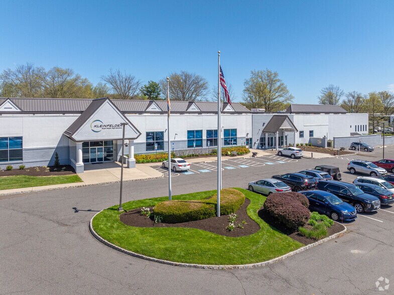 More Photos Of 2 S Gold Dr, Hamilton Office For Lease