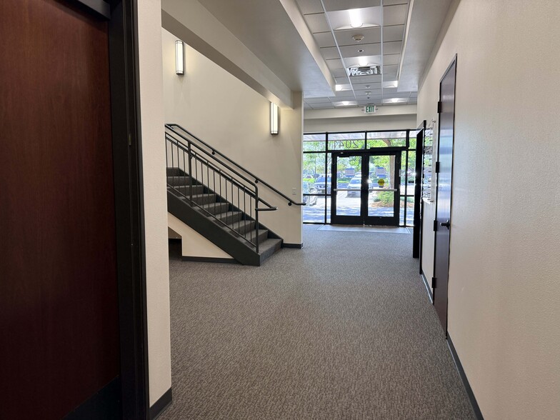 More Photos Of 2041 S Cobalt Point Way, Meridian Office For Lease