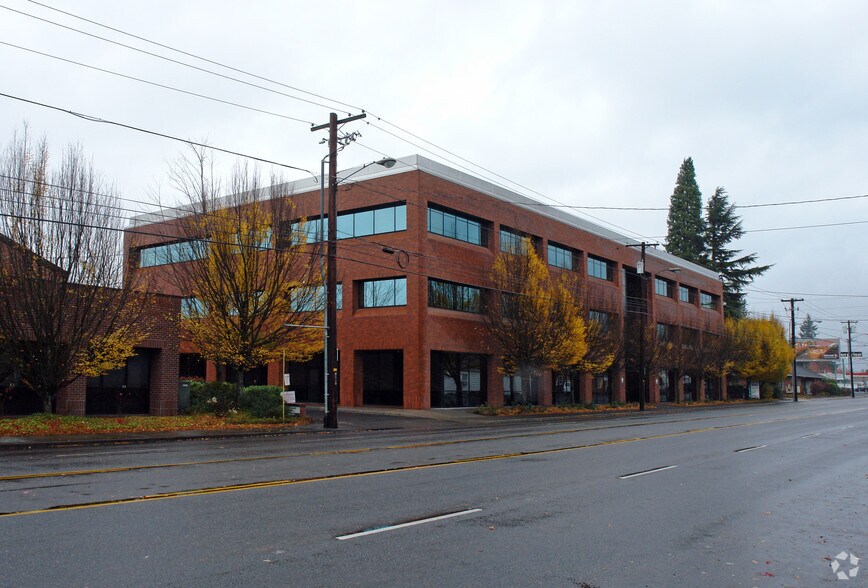 More Photos Of 305 NE 102nd Ave, Portland Office For Lease