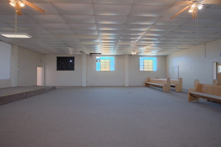 More Photos Of 332 W 8th St, Merced Religious Facility For Sale