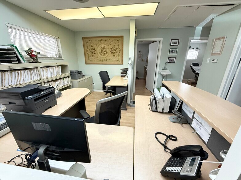 More Photos Of 1033 7th Ave N, Saint Petersburg Medical For Sale