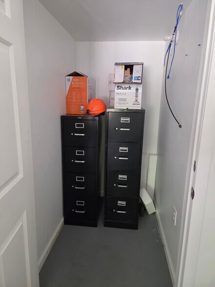 More Photos Of 3795 Evans Rd, Cumming Warehouse For Lease