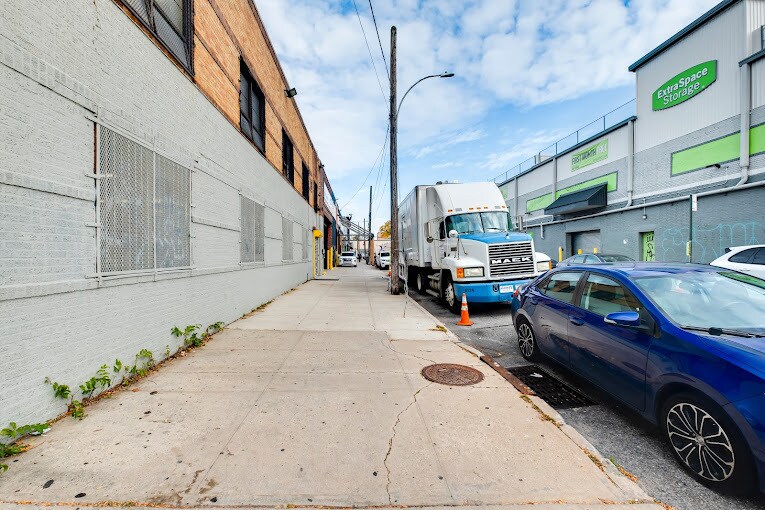 More Photos Of 1539 Covert St, Ridgewood Warehouse For Lease