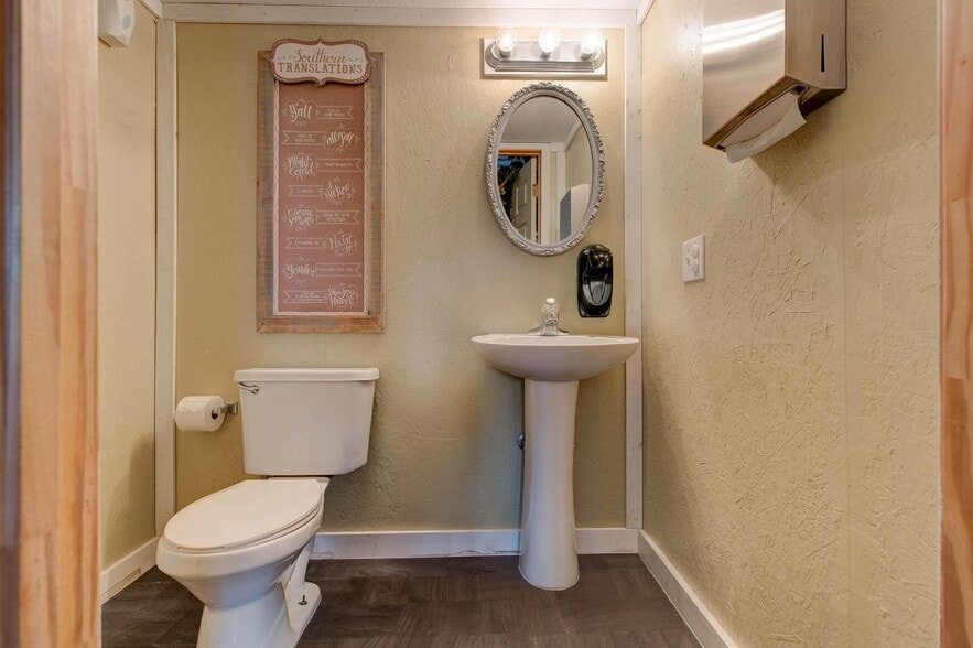 More Photos Of 134 E Main St, Morehead General Retail For Sale