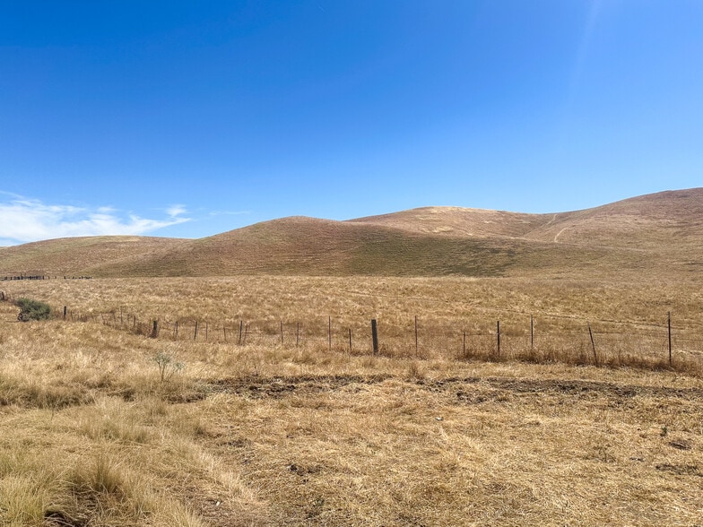 More Photos Of 320.00 +/- Acres of Grazing Land, Mc Farland Land For Sale