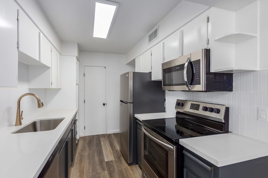 More Photos Of 6540 N Central Ave, Phoenix Apartments For Sale