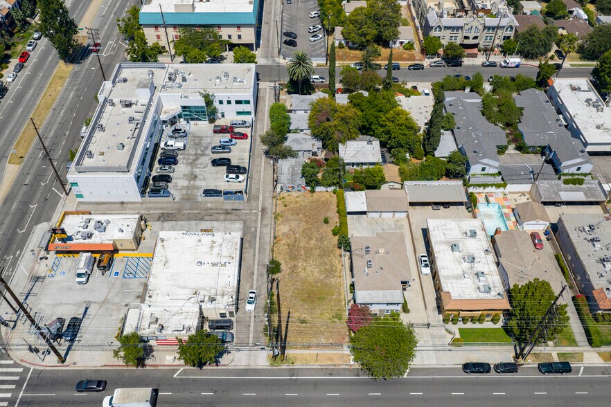 More Photos Of 10945 Moorpark St, North Hollywood Land For Sale