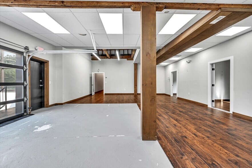 More Photos Of 1400 Maple St, Pottstown Light Distribution For Lease