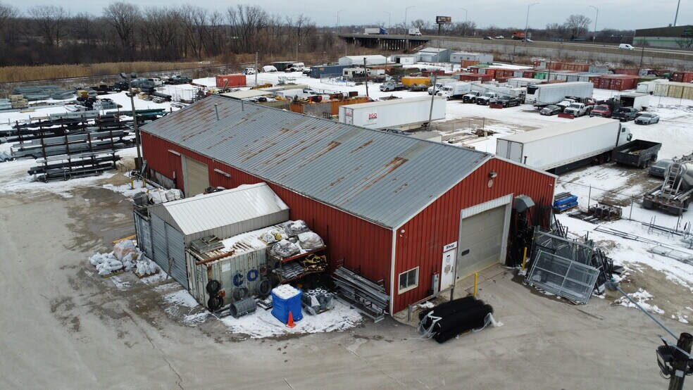 More Photos Of 3N381 Powis Rd, West Chicago Industrial For Lease