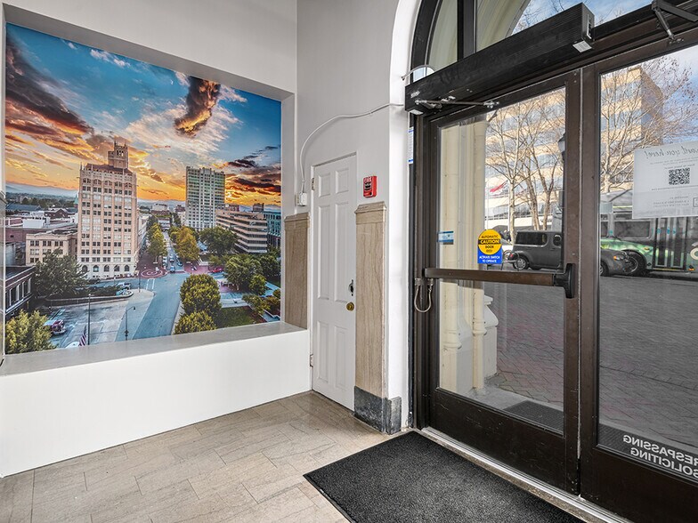 More Photos Of 22 S Pack Sq, Asheville Office For Lease