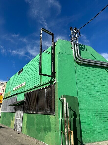 More Photos Of 4007 W Pico Blvd, Los Angeles Storefront Retail Residential For Lease