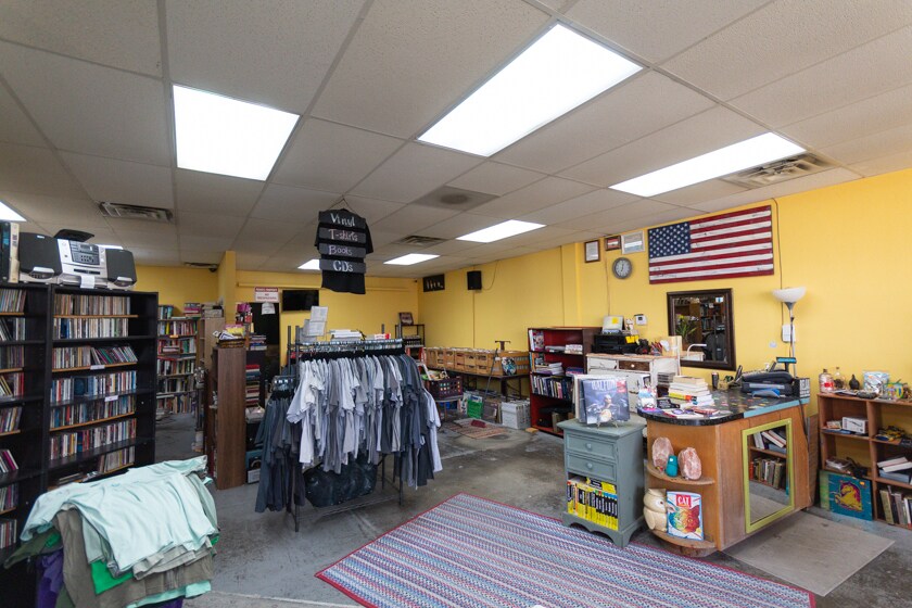 More Photos Of 2330 Main St, Longmont Unknown For Lease