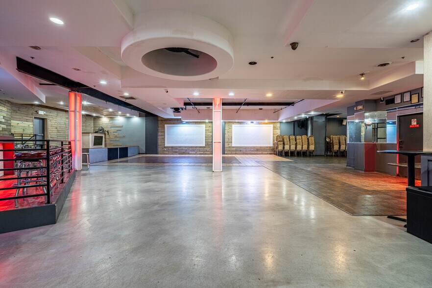 More Photos Of 4234-4242 MacAlester Ave, Philadelphia Manufacturing For Sale