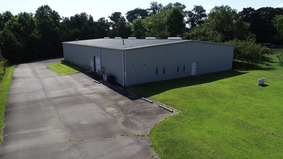 More Photos Of 1913 Alleghany St, High Point Warehouse For Lease