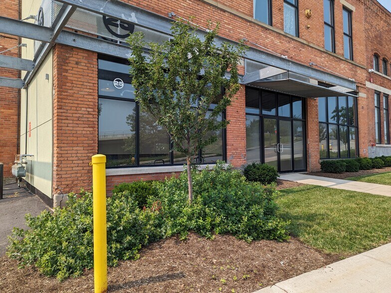 More Photos Of 25 Circle St, Rochester Office For Lease