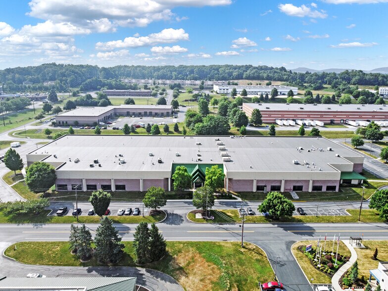 More Photos Of 5065-5073 Ritter Rd, Mechanicsburg Warehouse For Lease