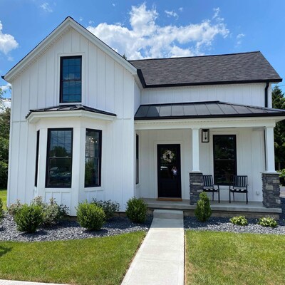 Primary Photo Of 204 S High St, Mount Orab Office Residential For Lease