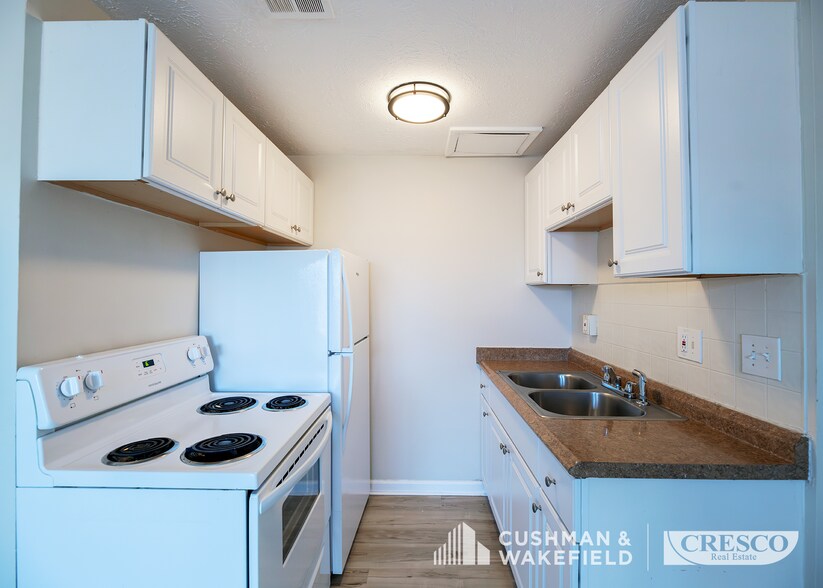 More Photos Of 12050 Lake Ave, Lakewood Apartments For Sale