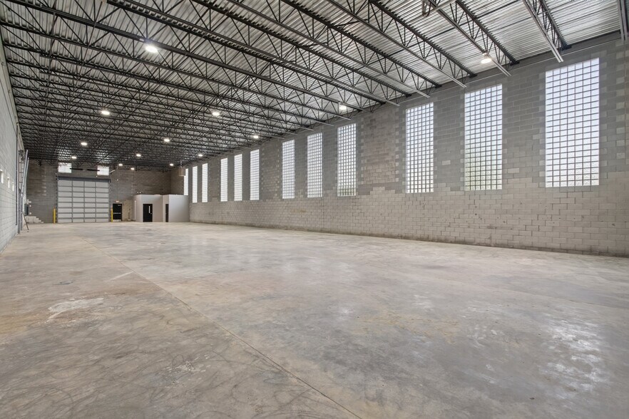 More Photos Of 1030 Tennessee Blvd, Lebanon Manufacturing For Lease