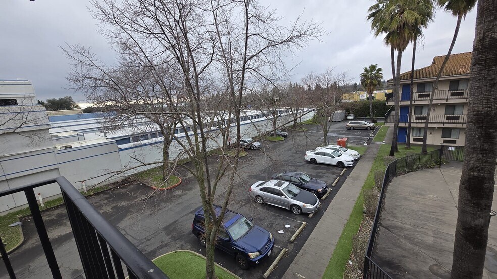 More Photos Of 12249 Folsom Blvd, Rancho Cordova Hotel For Sale