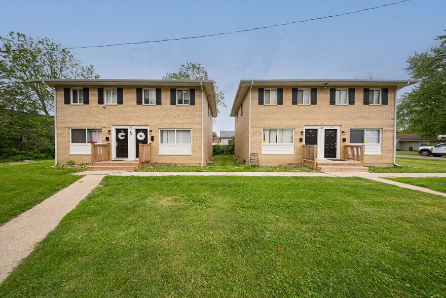Primary Photo Of 1975-1982 Dunbar Dr, Columbus Apartments For Sale