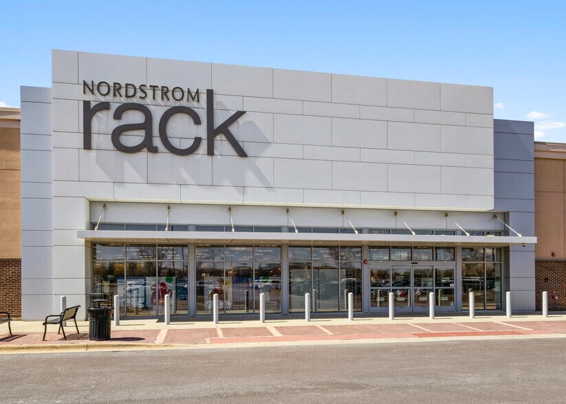 More Photos Of 1800-2124 S Randall Rd, Algonquin Storefront For Lease