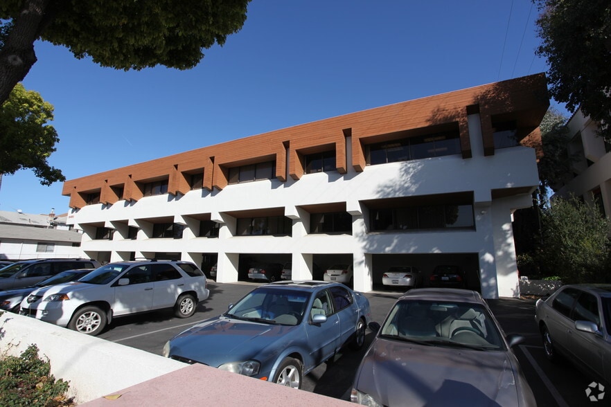 More Photos Of 5450 Telegraph Rd, Ventura Office For Lease