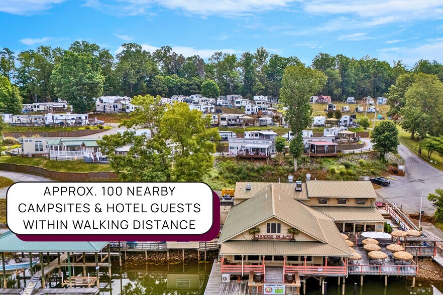 More Photos Of 1041 Harbour Inn Ln, Moneta Restaurant For Sale