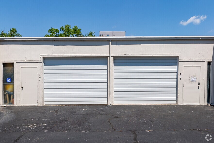 More Photos Of 5401 S Sheridan Rd, Tulsa Service For Lease