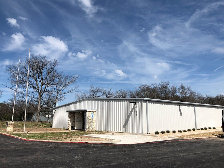 More Photos Of 2103 E M Franklin Ave, Austin Loft Creative Space For Sale