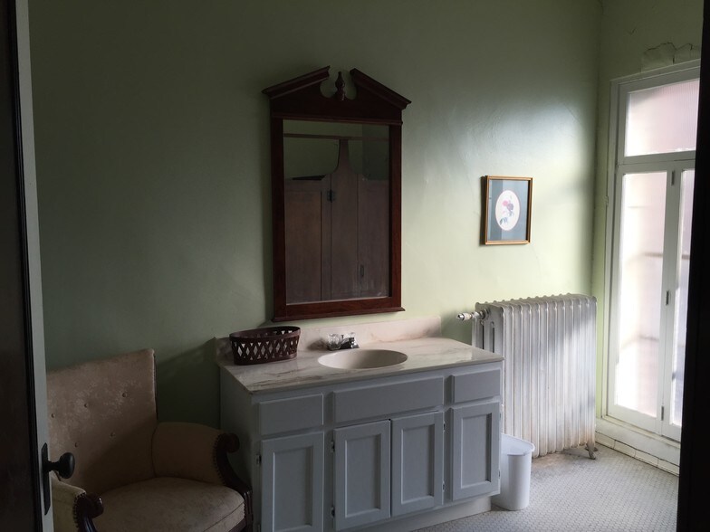 More Photos Of 118 N 3rd Ave W, Duluth Hospitality For Sale