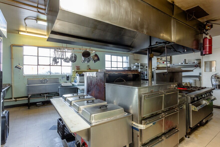 More Photos Of 222 Main St, Dayton Freestanding For Sale