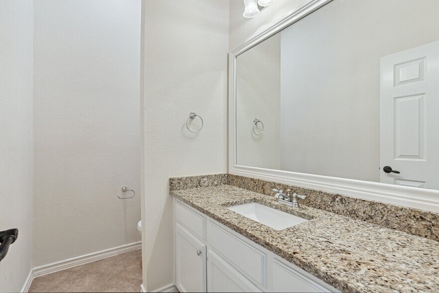 More Photos Of 1101 N Locust St, Denton Apartments For Sale