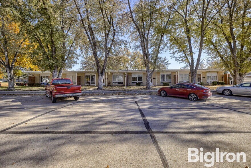 More Photos Of 130 S 5th St, Hebron Apartments For Sale
