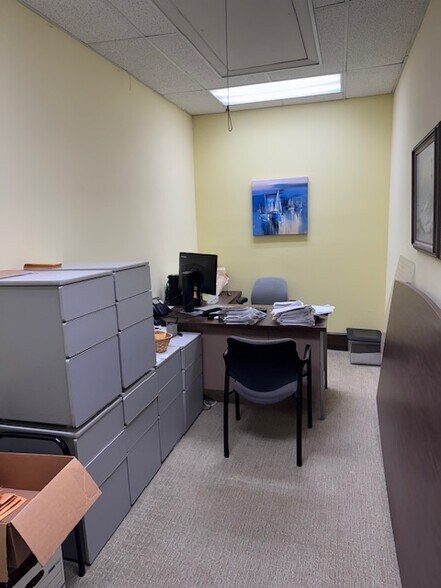 More Photos Of 1433 Emerywood Dr, Charlotte Office For Lease