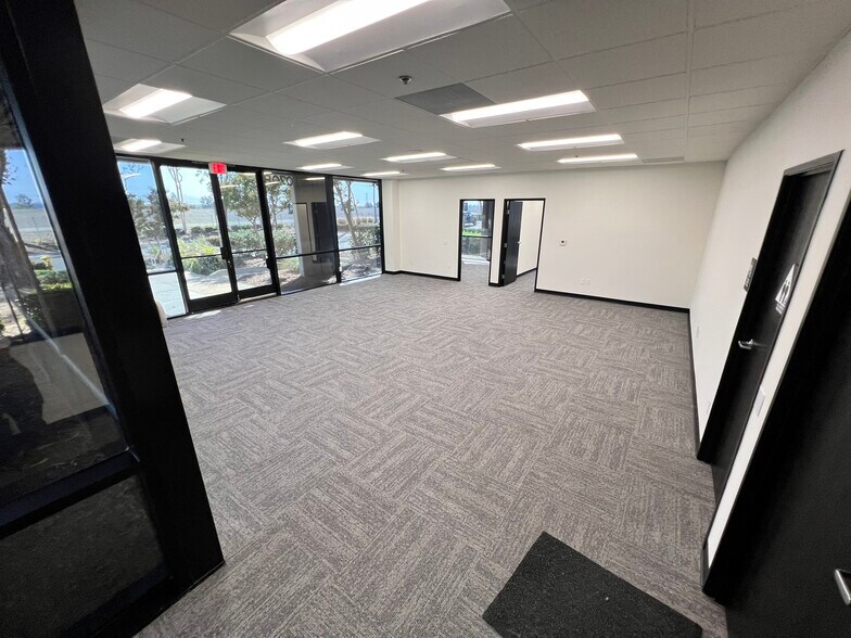 More Photos Of 11070 Mulberry Ave, Fontana Warehouse For Lease