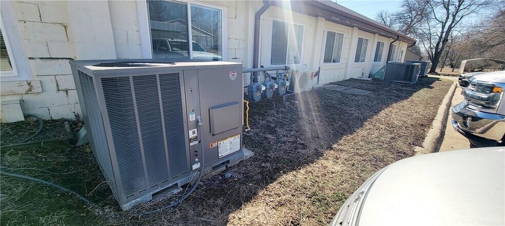 More Photos Of , Yates Center Multifamily For Sale