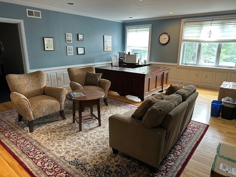 More Photos Of 501 South St, Bow Medical For Lease