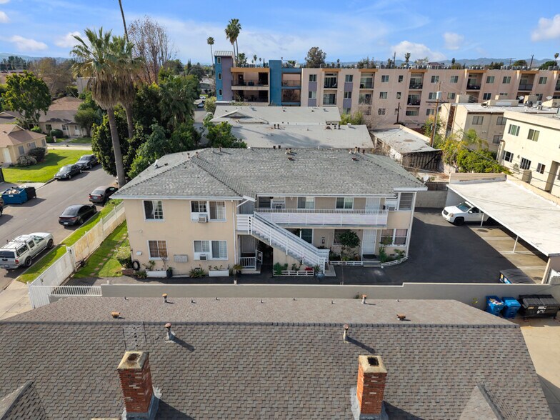More Photos Of 13617 Leadwell St, Van Nuys Apartments For Sale