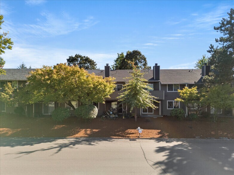 More Photos Of 13370 NW Westlawn Ter, Portland Office For Sale