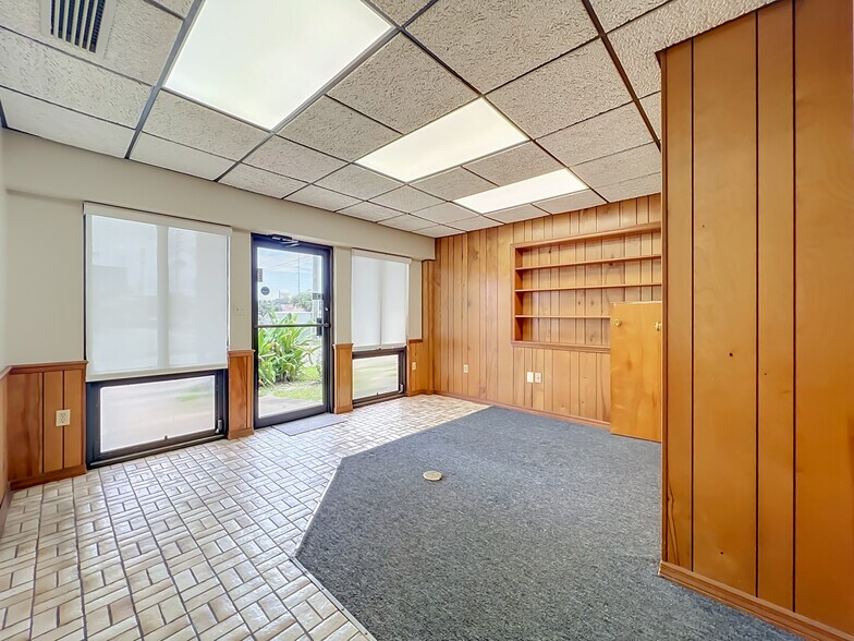 More Photos Of 180 S County Road 427, Longwood General Retail For Lease