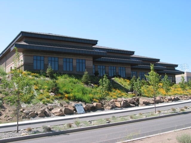 More Photos Of 63056 NE Lower Meadow Dr, Bend Light Distribution For Lease