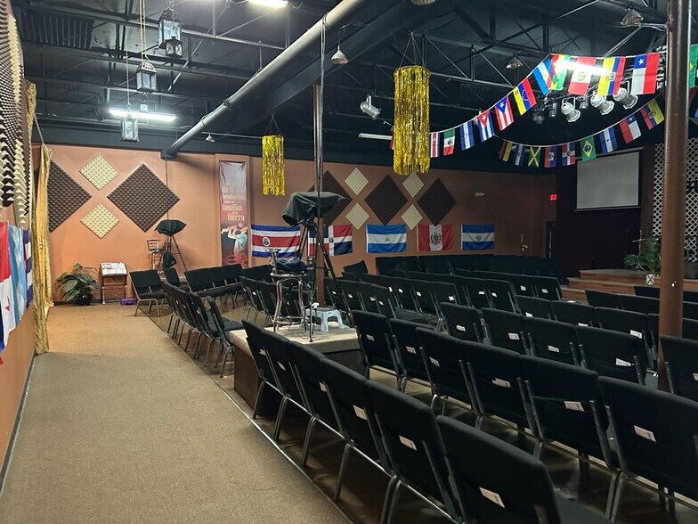 More Photos Of 17401 NW 2nd Ave, Miami Warehouse For Sale