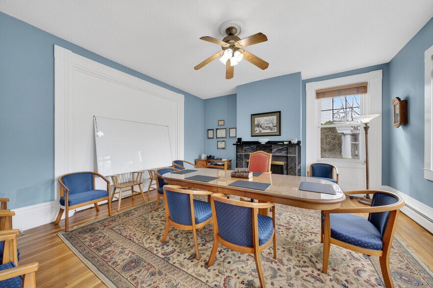 More Photos Of 446 County St, New Bedford Office For Sale