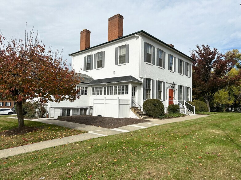 More Photos Of 1402 Front Ave, Lutherville Timonium Office For Lease