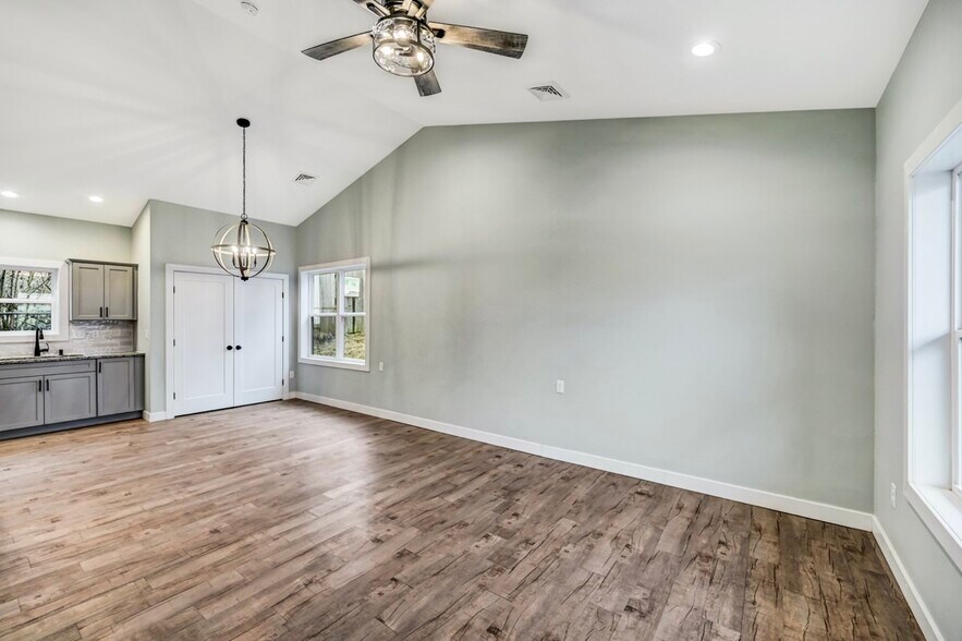More Photos Of 627-629 Prescott ave, Scranton Multifamily For Sale