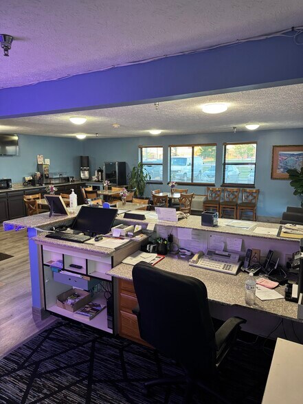More Photos Of 1701 31st St, Central City Hotel For Sale