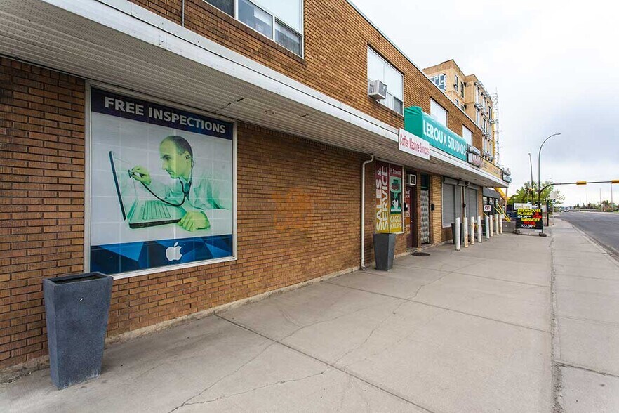 More Photos Of 2116 14 St NW, Calgary Storefront For Sale