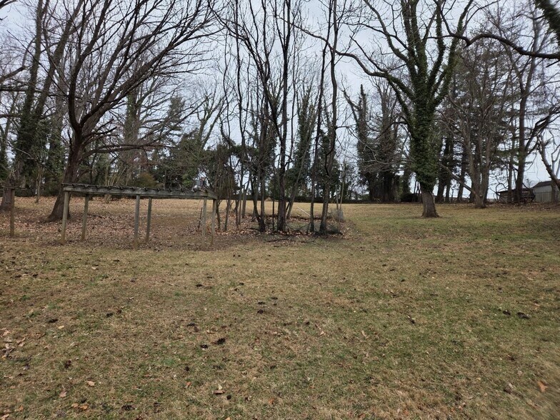 More Photos Of 934 Commander Dr, Roanoke Specialty For Sale