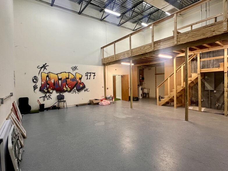 More Photos Of 3764-3790 SW 30th Ave, Fort Lauderdale Warehouse For Sale